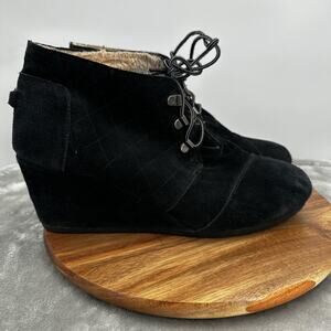 TOMS Wedge Boots Womens Size 12 Black Suede Sherpa Lined Lace Up Ankle Shoes